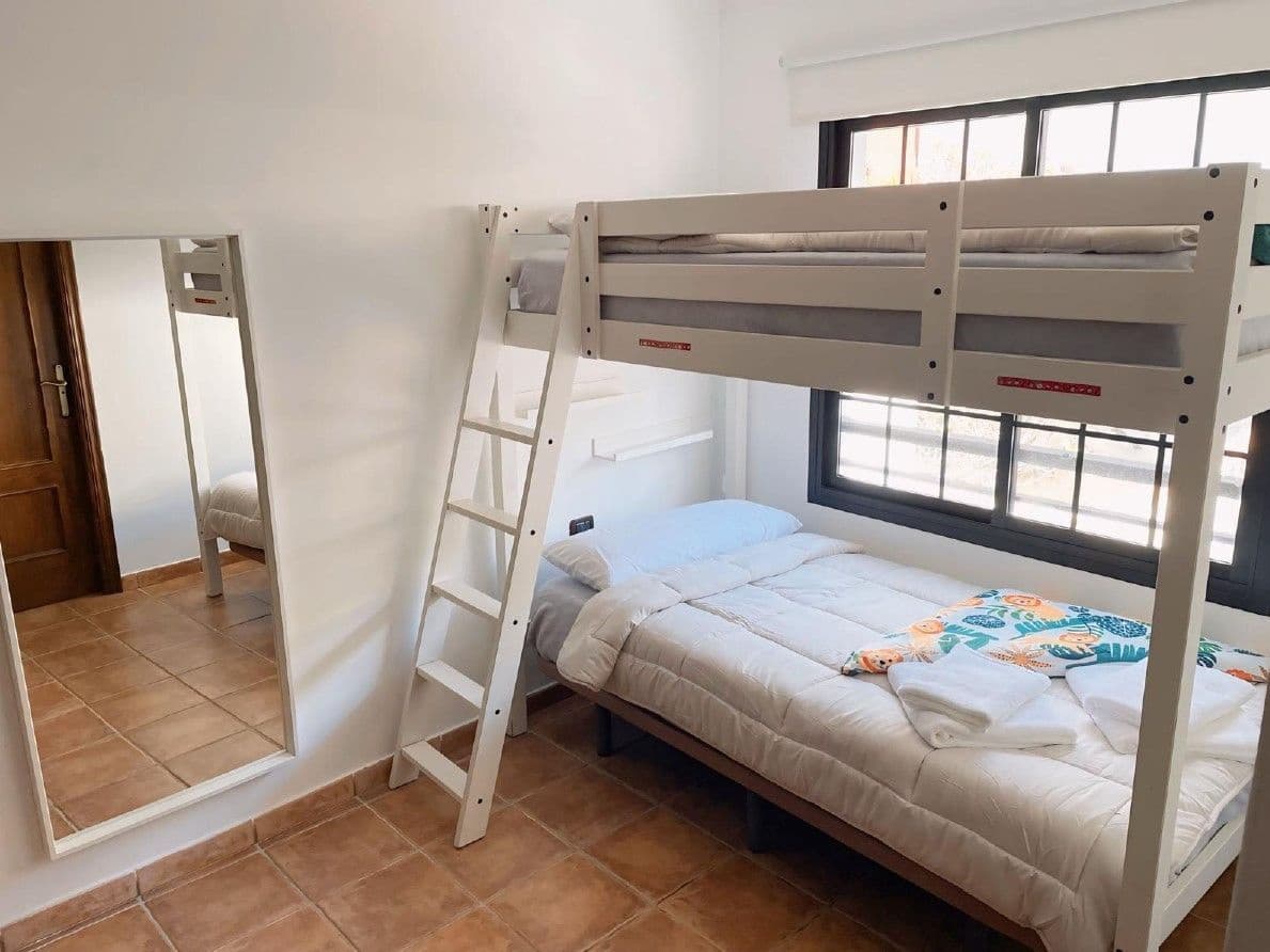 4 slaapkamer Villa te koop in El Sauzal met zwembad garage - € 590.000 (Ref: 10042480)