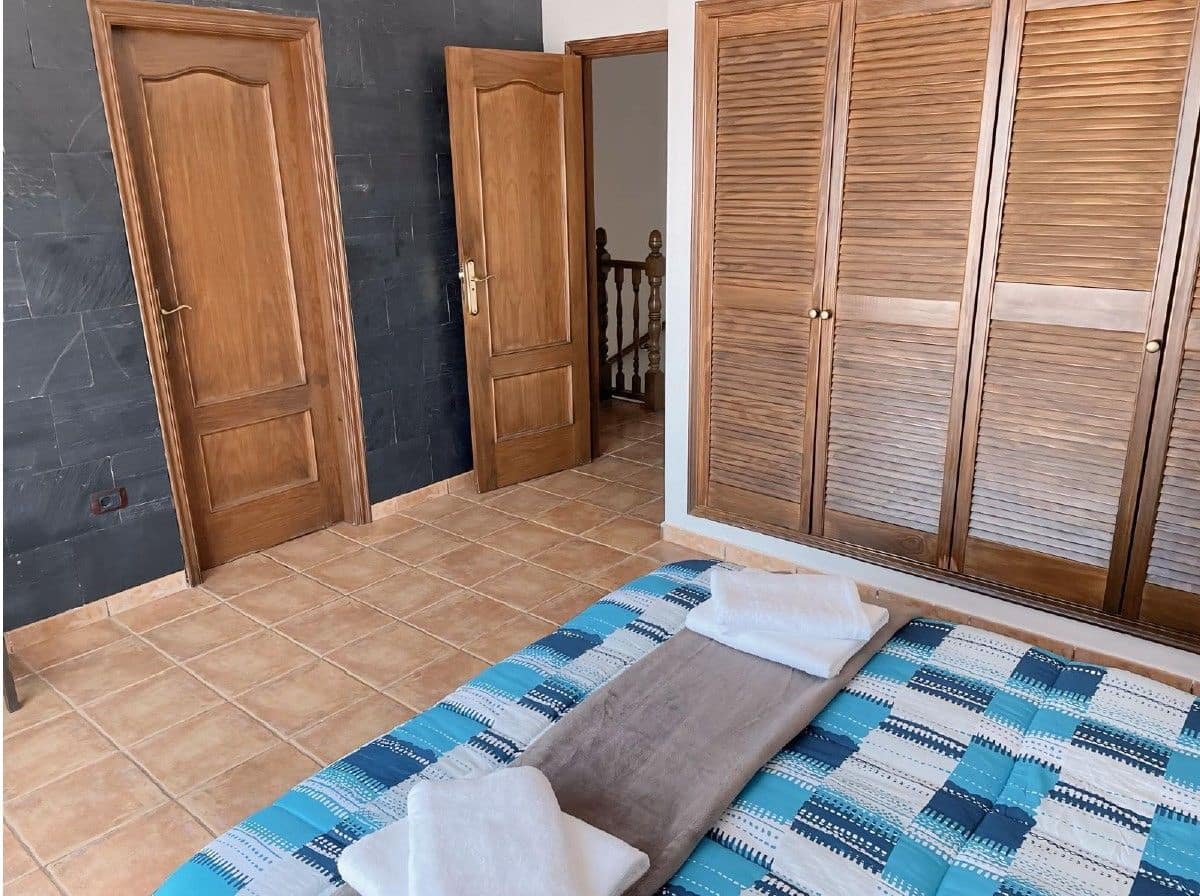4 slaapkamer Villa te koop in El Sauzal met zwembad garage - € 590.000 (Ref: 10042480)
