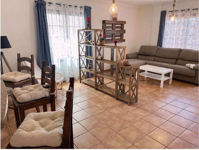 4 slaapkamer Villa te koop in El Sauzal met zwembad garage - € 590.000 (Ref: 10042480)