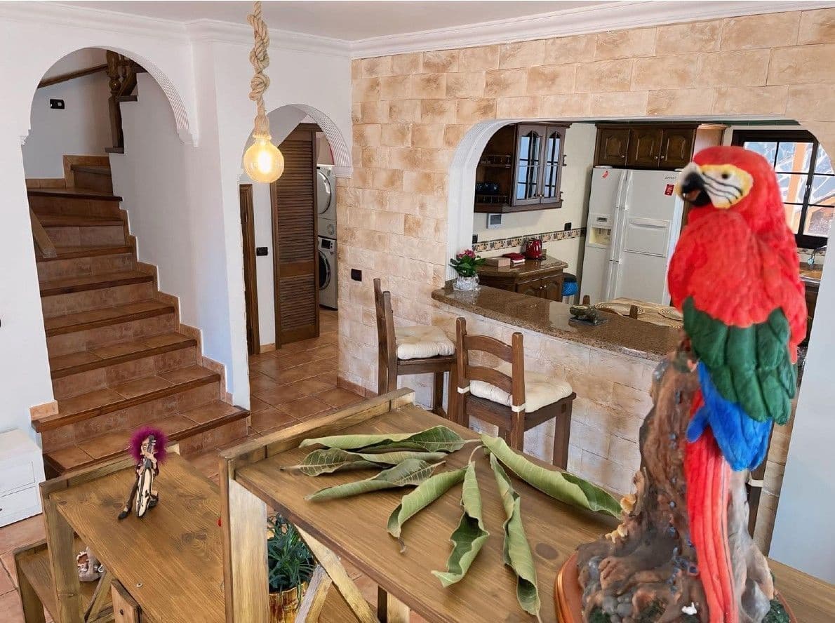 4 slaapkamer Villa te koop in El Sauzal met zwembad garage - € 590.000 (Ref: 10042480)