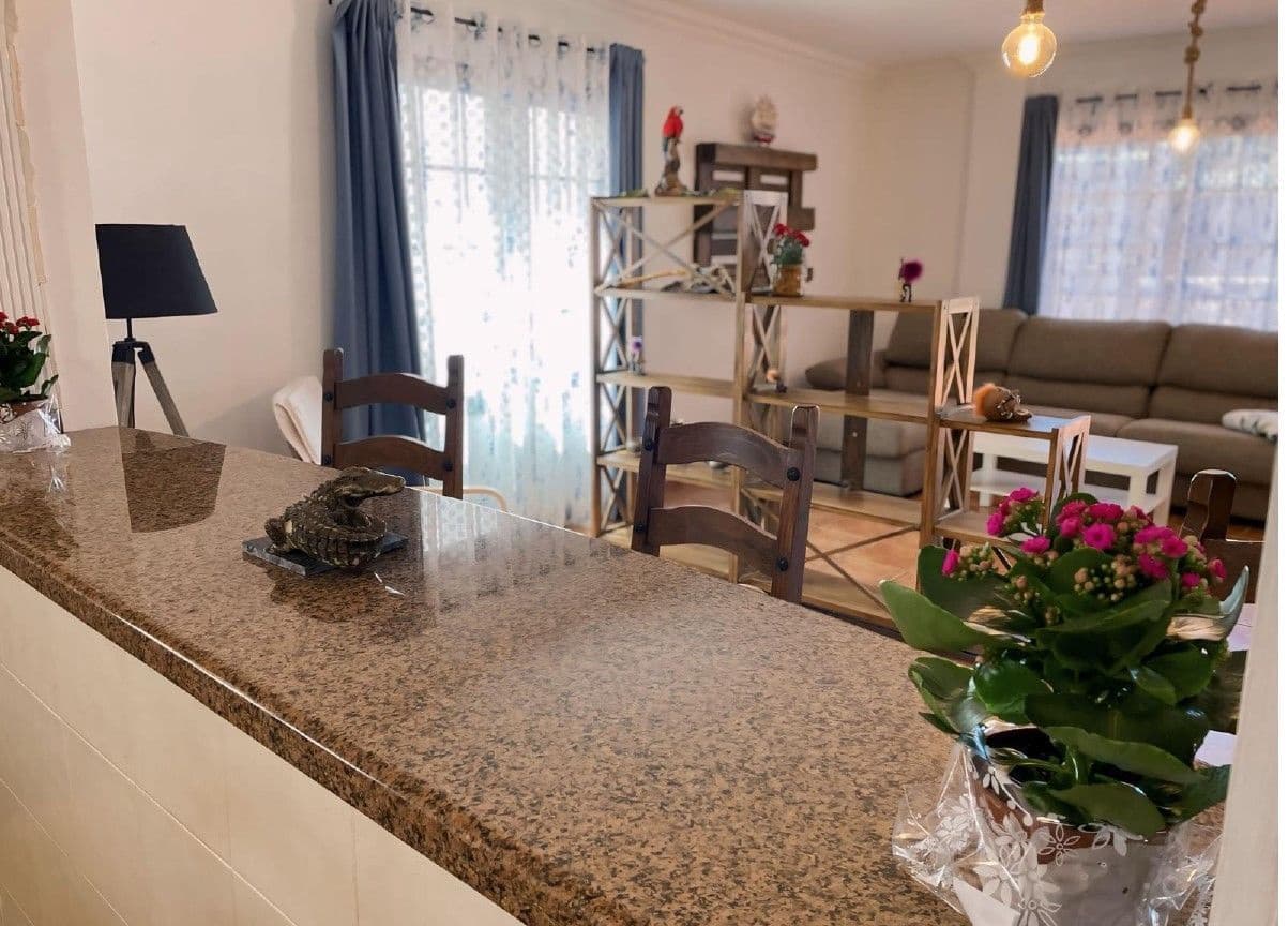 4 slaapkamer Villa te koop in El Sauzal met zwembad garage - € 590.000 (Ref: 10042480)