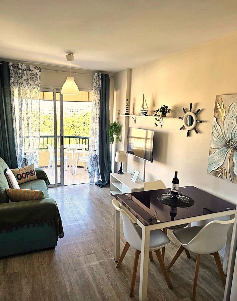 1 sypialnia Apartament na sprzedaż w Los Cristianos z basenem - 350 000 € (Ref: 10094164)