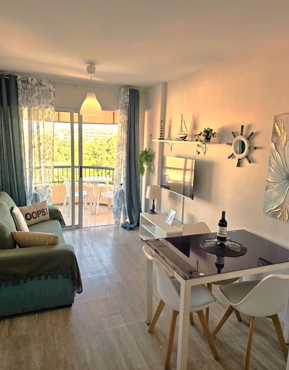 1 sypialnia Apartament na sprzedaż w Los Cristianos z basenem - 350 000 € (Ref: 10094164)