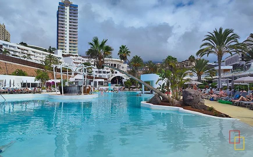 Apartamento de 2 habitaciones en Costa Adeje en venta - 315.000 € (Ref: 10094165)