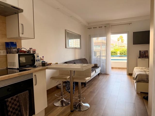 Apartamento en Costa Adeje, Adeje en venta con piscina - 209.000 € (Ref: 10094166)