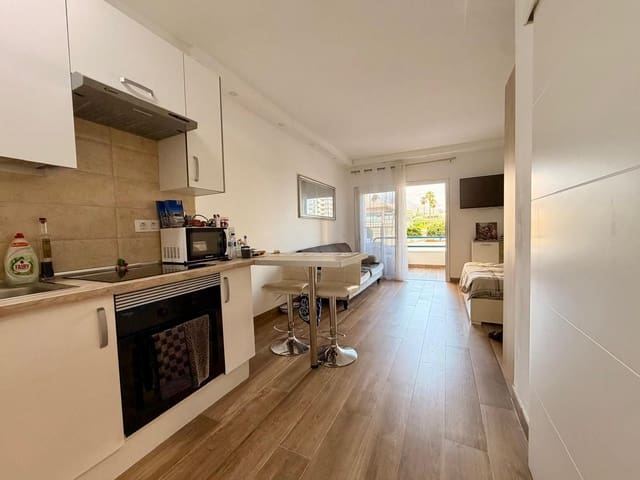 Apartamento en Costa Adeje, Adeje en venta con piscina - 209.000 € (Ref: 10094166)
