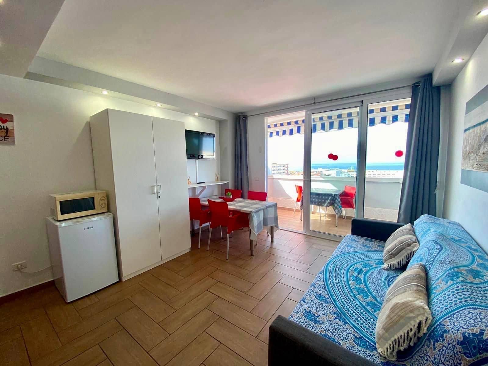 1 Zimmer Penthouse zu verkaufen in Playa de las Americas mit Pool - 320.000 € (Ref: 10099645)