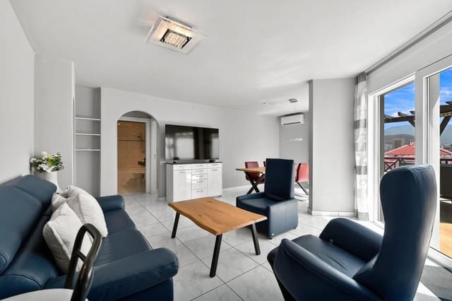 2 slaapkamer Penthouse te koop in Playa de las Americas, Arona met zwembad garage - € 1.480.000 (Ref: 10113554)