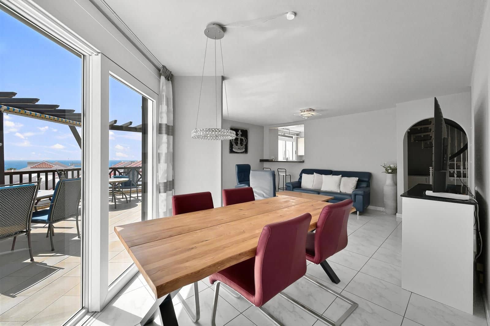 2 slaapkamer Penthouse te koop in Playa de las Americas met zwembad garage - € 1.480.000 (Ref: 10113554)