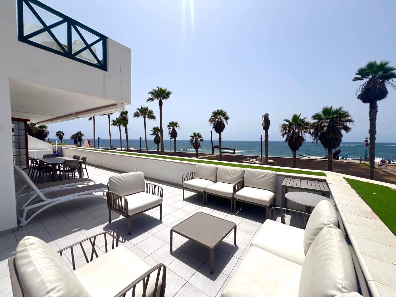 3 soverom Leilighet til salgs i Playa de las Americas med svømmebasseng - € 2 350 000 (Ref: 10118725)