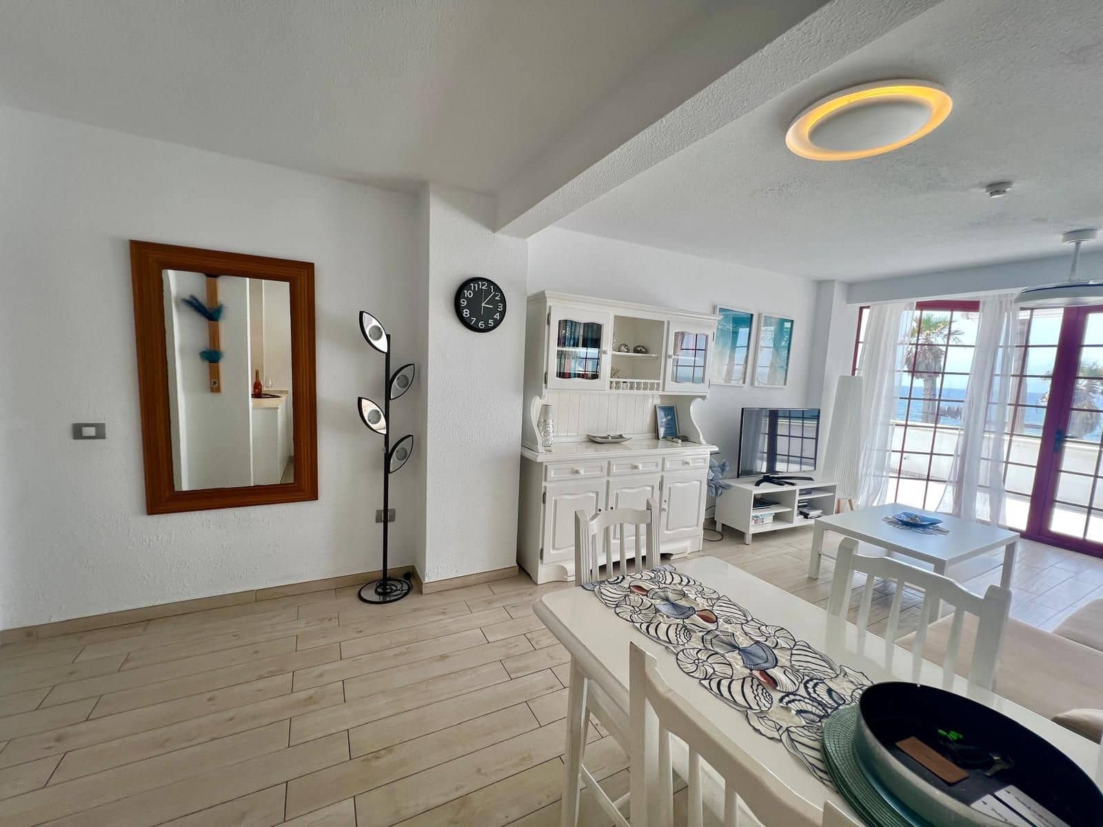 3 soverom Leilighet til salgs i Playa de las Americas med svømmebasseng - € 2 350 000 (Ref: 10118725)