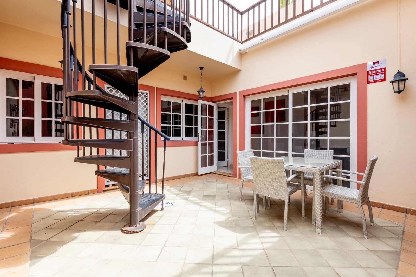 2 sovrum Hus till salu i Playa del Duque med pool garage - 770 000 € (Ref: 10123392)