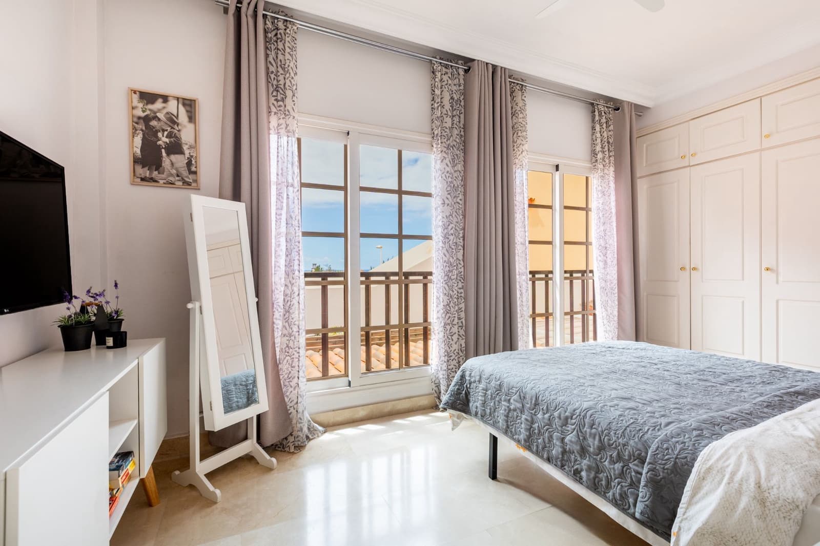 2 sovrum Hus till salu i Playa del Duque med pool garage - 770 000 € (Ref: 10123392)