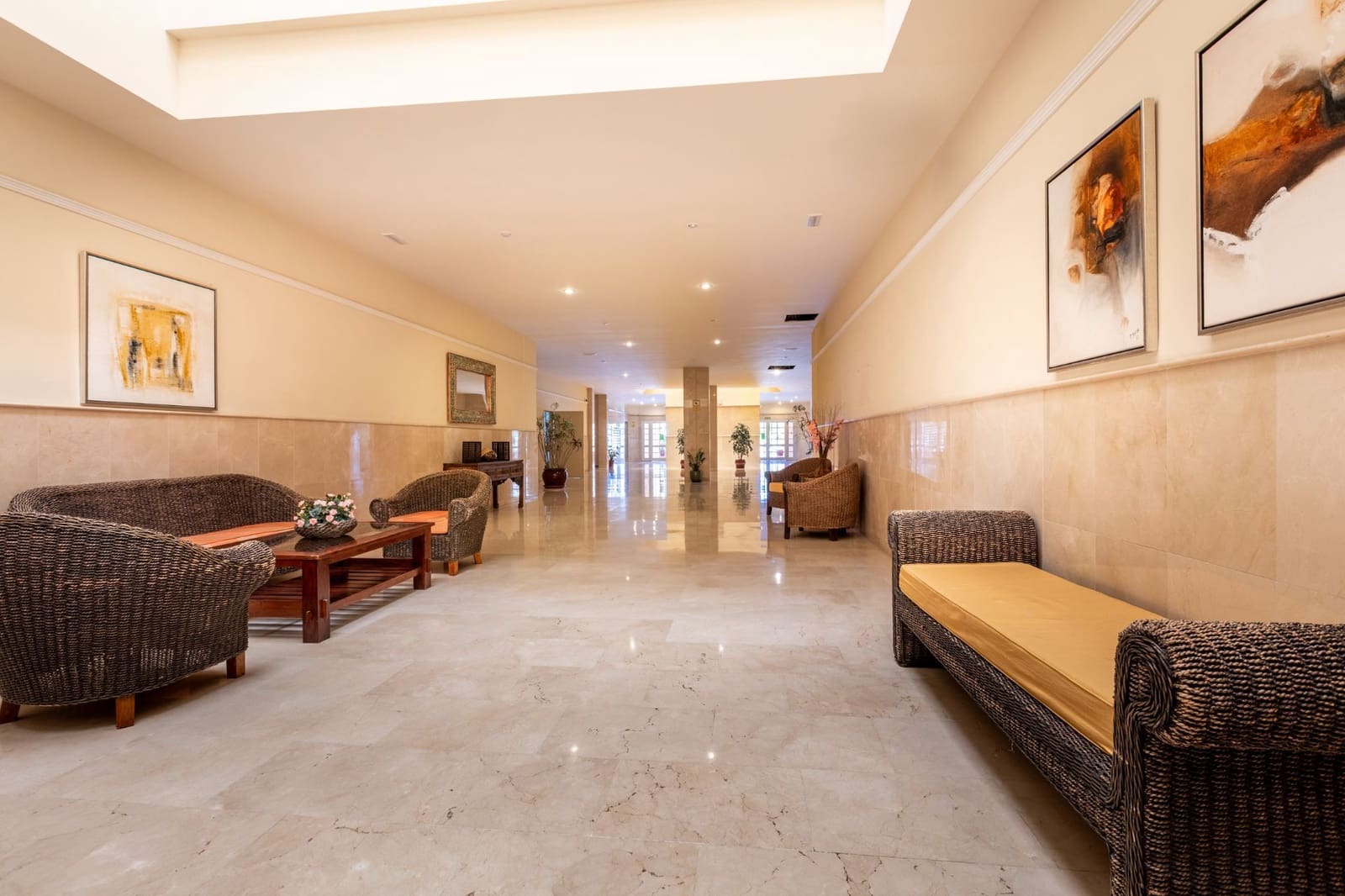 2 sovrum Hus till salu i Playa del Duque med pool garage - 770 000 € (Ref: 10123392)