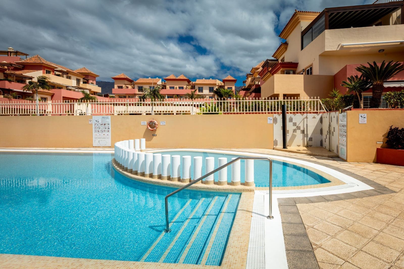 2 sovrum Hus till salu i Playa del Duque med pool garage - 770 000 € (Ref: 10123392)