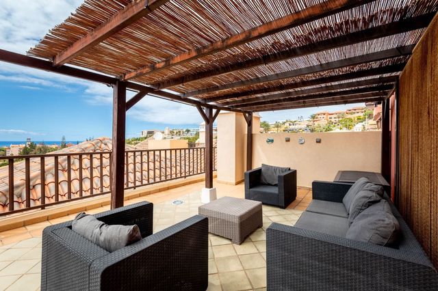 2 sovrum Hus till salu i Playa del Duque, Adeje med pool garage - 770 000 € (Ref: 10123392)
