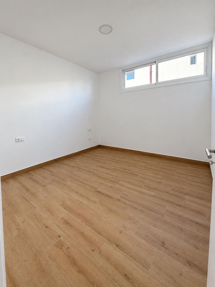 2 slaapkamer Appartement te koop in Guia de Isora met zwembad - € 320.000 (Ref: 10145741)