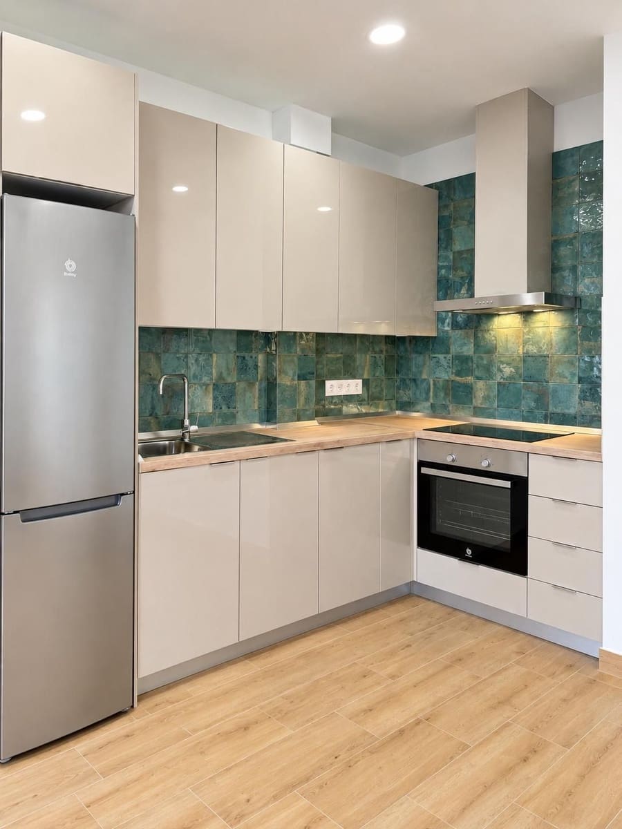 2 slaapkamer Appartement te koop in Guia de Isora met zwembad - € 320.000 (Ref: 10145741)