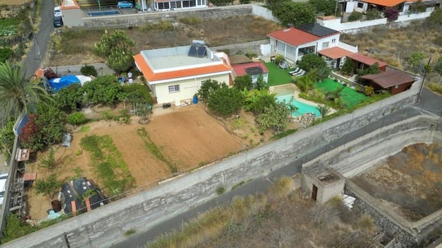 3 Zimmer Villa zu verkaufen in Santa Cruz de Tenerife mit Pool Garage - 528.000 € (Ref: 10154570)