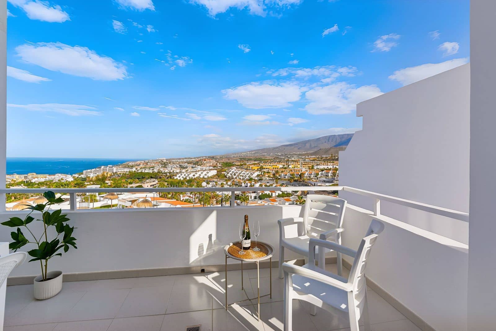 Apartamento de 1 habitación en Costa Adeje en venta con piscina - 279.000 € (Ref: 10154571)