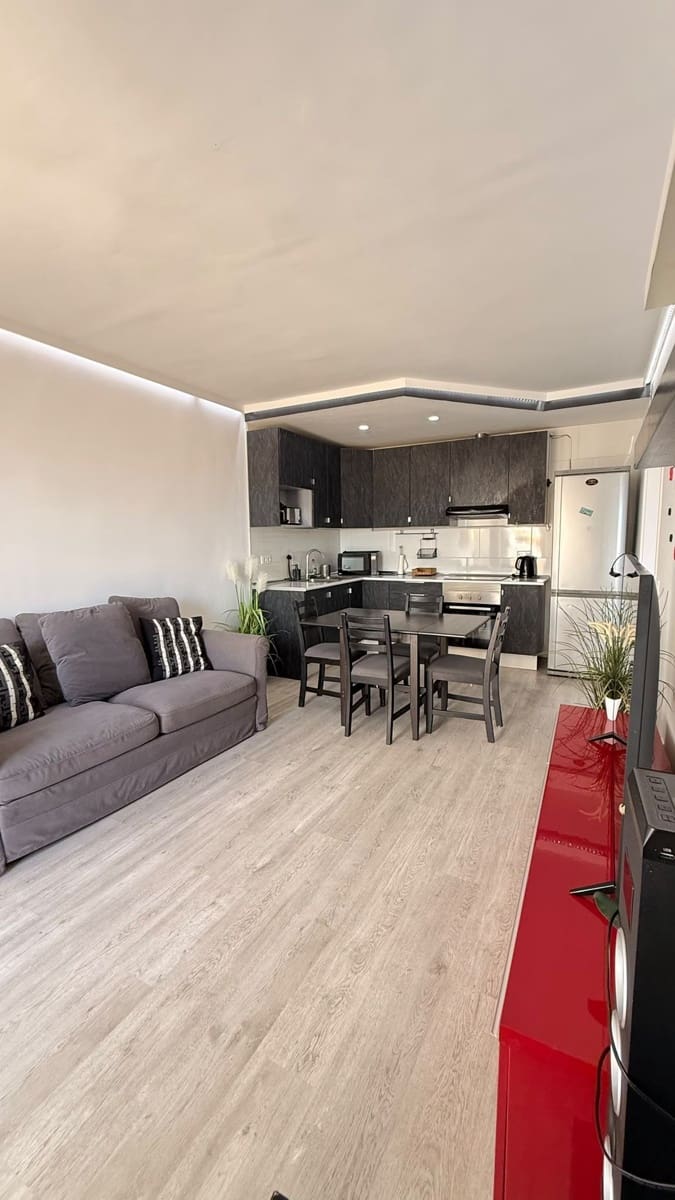 2 soveværelse Byhus til salg i Costa Adeje med swimmingpool - € 360.000 (Ref: 10154572)