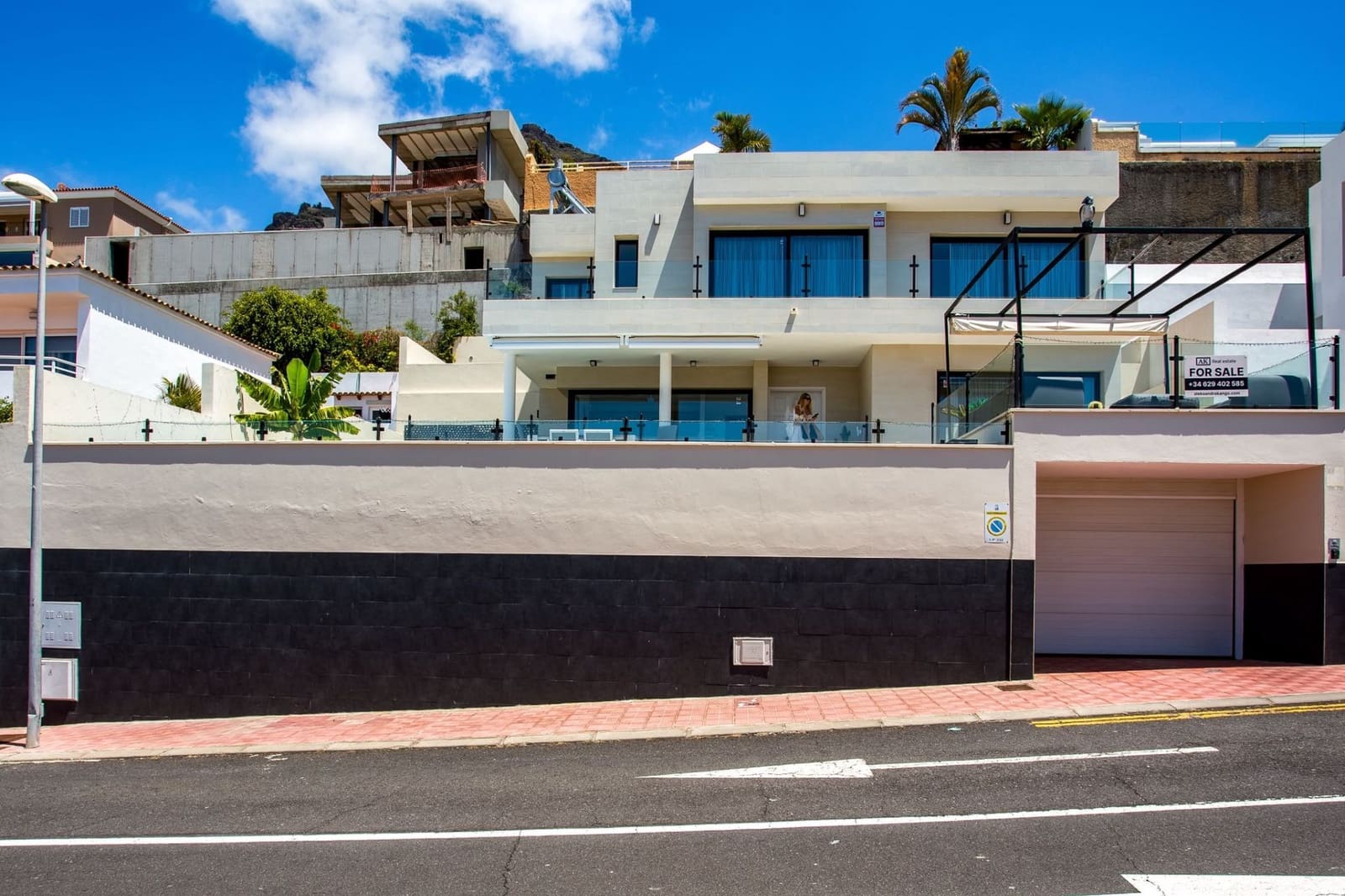 3 quarto Moradia para venda em Torviscas com piscina garagem - 1 430 000 € (Ref: 10154573)