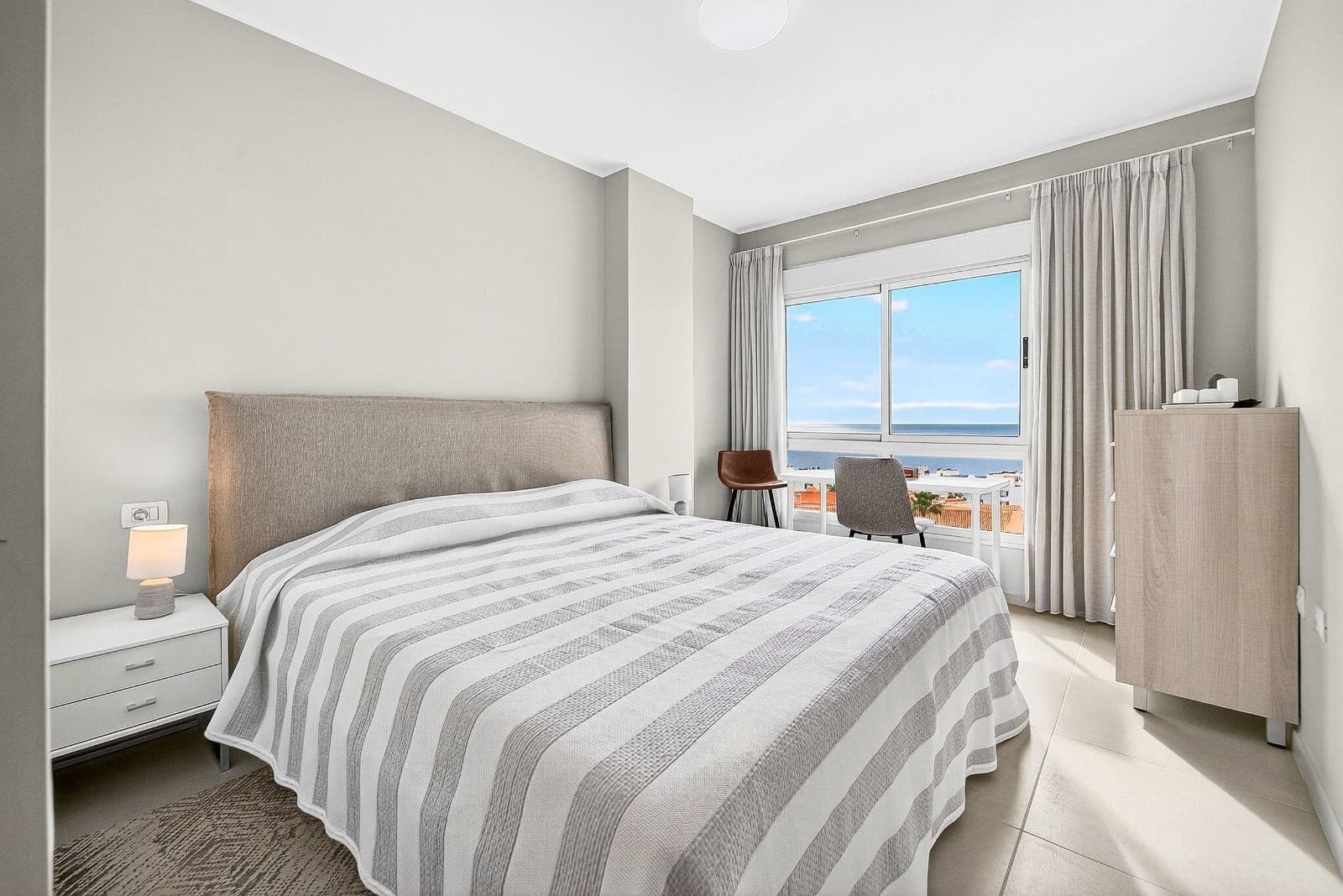 2 slaapkamer Penthouse te koop in Amarilla Golf met zwembad - € 467.000 (Ref: 10157202)