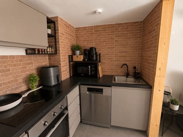1 soverom Leilighet til salgs i Los Cristianos, Arona med svømmebasseng - € 299 000 (Ref: 10168144)