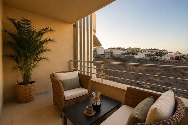 2 soverom Leilighet til salgs i Costa Adeje, Adeje med svømmebasseng garasje - € 330 000 (Ref: 10179923)