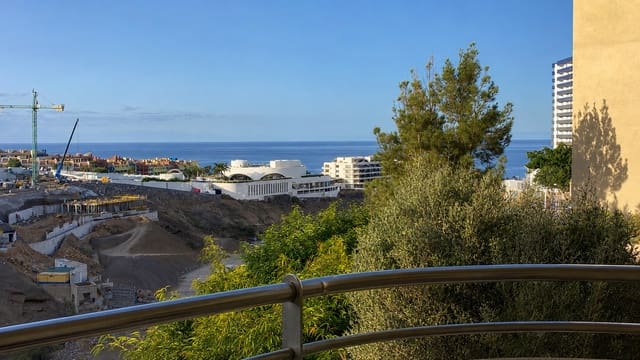 2 soverom Leilighet til salgs i Costa Adeje, Adeje med svømmebasseng garasje - € 330 000 (Ref: 10179923)