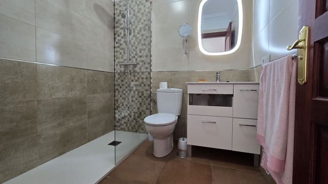 Apartamento de 2 habitaciones en Alcala, Guía de Isora en venta con garaje - 299.000 € (Ref: 10179924)