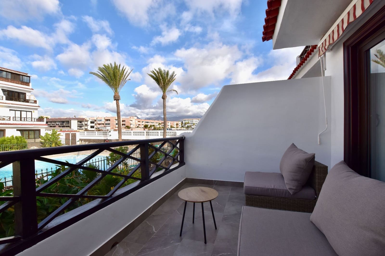 2 soveværelse Penthouse til salg i Costa del Silencio med swimmingpool garage - € 325.000 (Ref: 8670086)