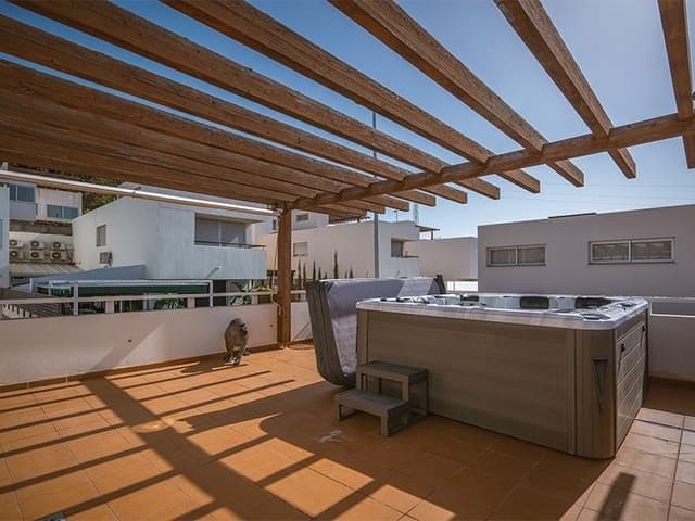 3 slaapkamer Villa te koop in Chayofa met garage - € 819.000 (Ref: 8670092)