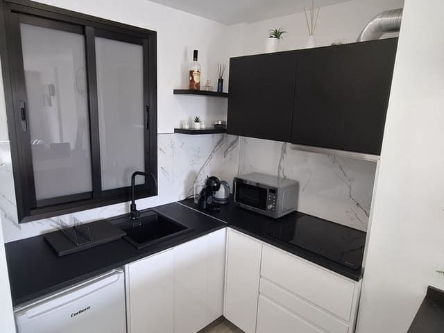 1 bedroom Apartment for sale in Playa de las Americas with garage - € 360,000 (Ref: 8670098)