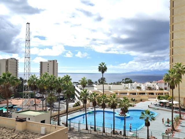 1 bedroom Apartment for sale in Playa de las Americas with garage - € 360,000 (Ref: 8670098)