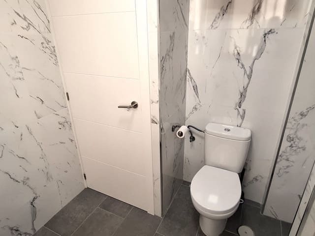 1 bedroom Apartment for sale in Playa de las Americas with garage - € 360,000 (Ref: 8670098)