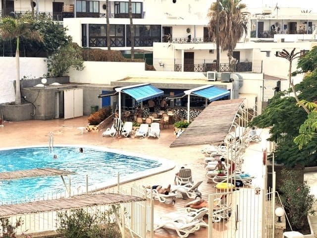 1 bedroom Apartment for sale in Playa de las Americas with garage - € 360,000 (Ref: 8670098)