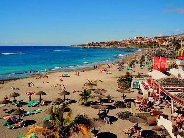 1 bedroom Apartment for sale in Playa de las Americas with garage - € 360,000 (Ref: 8670098)