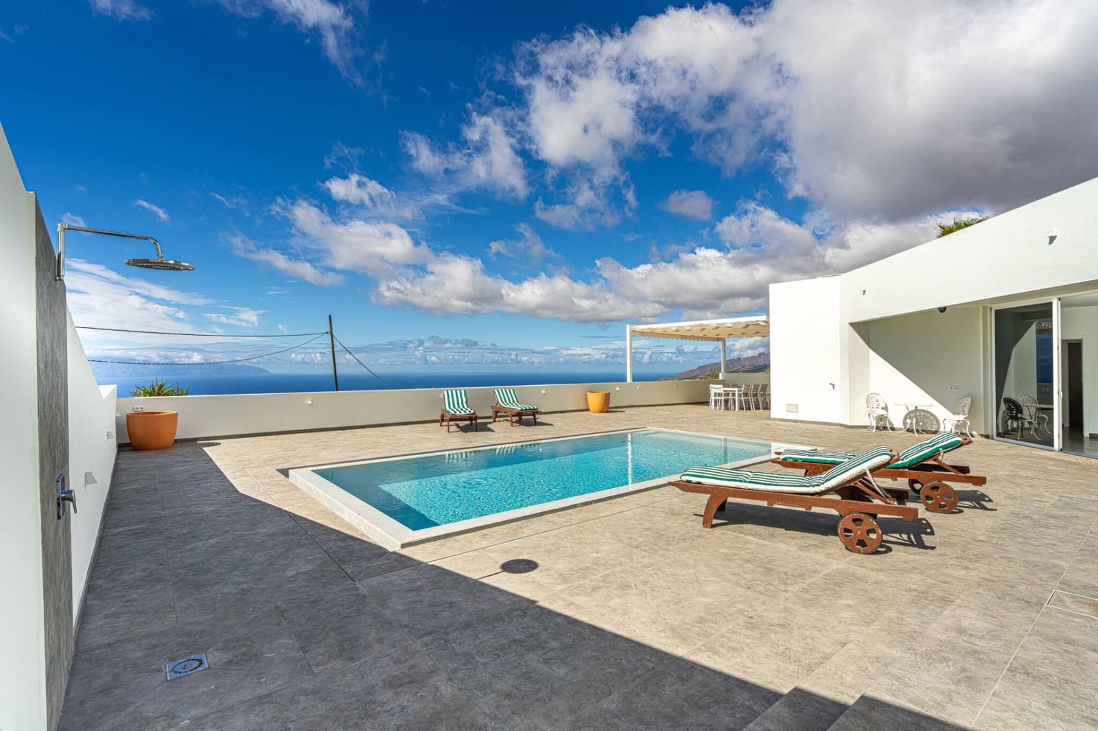 3 Zimmer Villa zu verkaufen in Tejina de Guia de Isora mit Pool Garage - 897.000 € (Ref: 8670109)