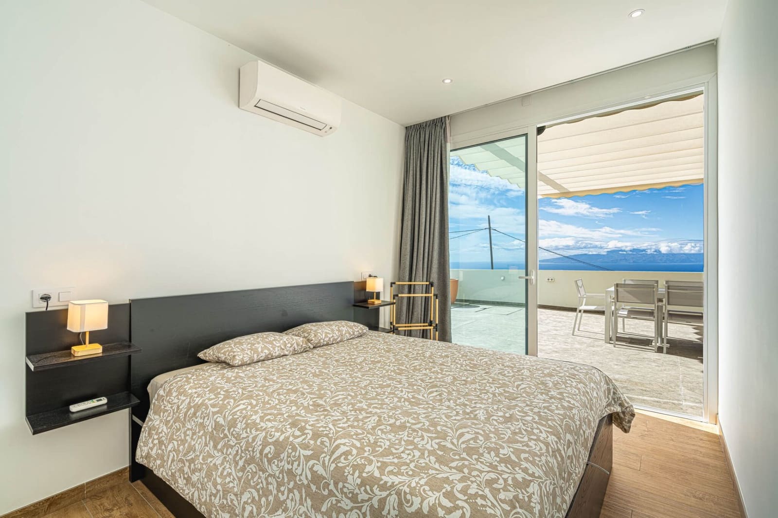 3 Zimmer Villa zu verkaufen in Tejina de Guia de Isora mit Pool Garage - 897.000 € (Ref: 8670109)