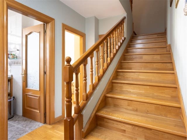 Ático de 4 habitaciones en Playa de las Americas, Arona en venta con piscina garaje - 645.000 € (Ref: 8670110)