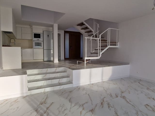 2 chambre Penthouse à vendre à Los Gigantes, Santiago del Teide avec garage - 530 000 € (Ref: 8670112)