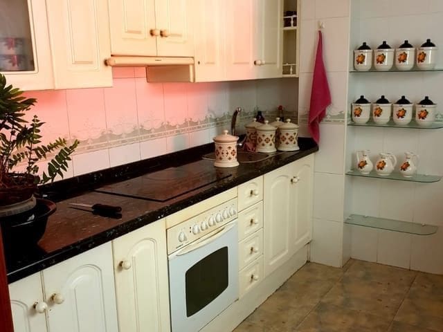 3 bedroom Apartment for sale in Los Cristianos, Arona with garage - € 585,000 (Ref: 8670132)