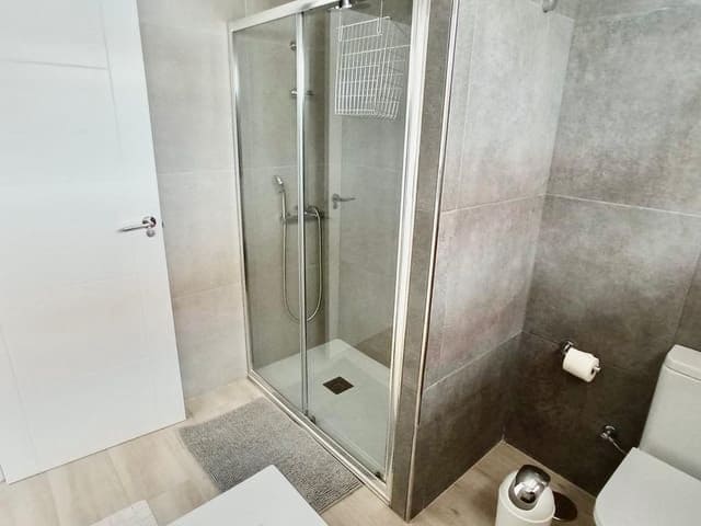 1 bedroom Apartment for sale in Playa de las Americas - € 450,000 (Ref: 8670135)