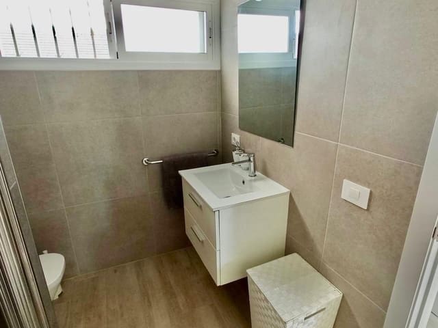 1 bedroom Apartment for sale in Playa de las Americas - € 450,000 (Ref: 8670135)