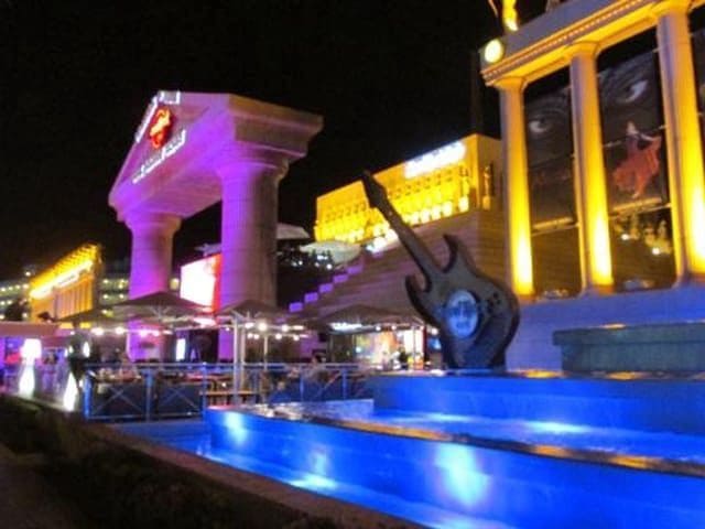 1 bedroom Apartment for sale in Playa de las Americas - € 450,000 (Ref: 8670135)