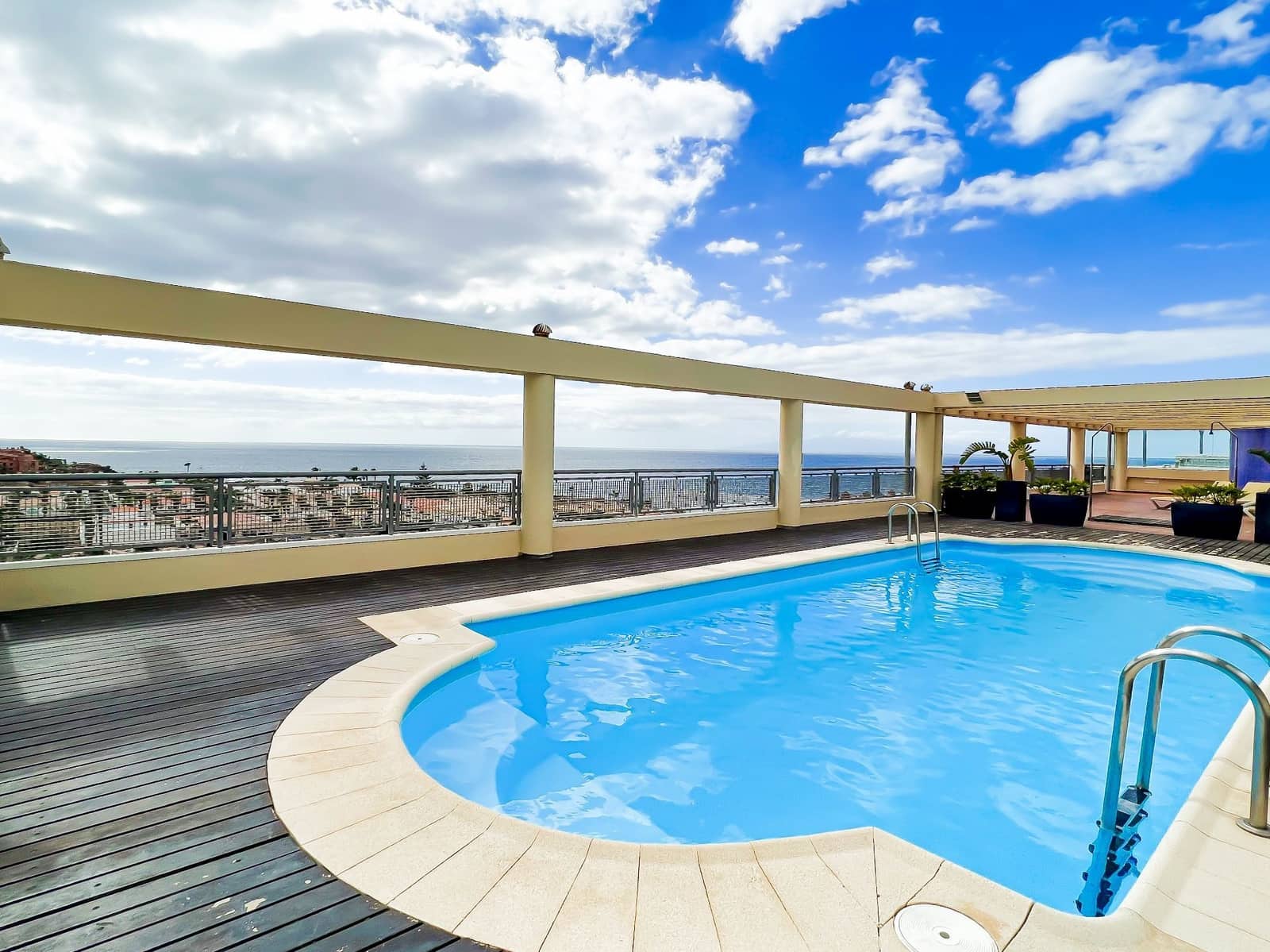 1 soverom Leilighet til salgs i Palm-Mar med svømmebasseng - € 249 000 (Ref: 8684530)