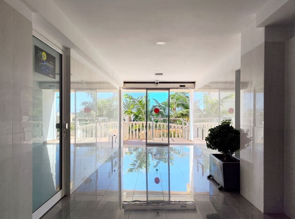 Appartamento in vendita in Costa Adeje con piscina garage - 260.000 € (Rif: 8777756)