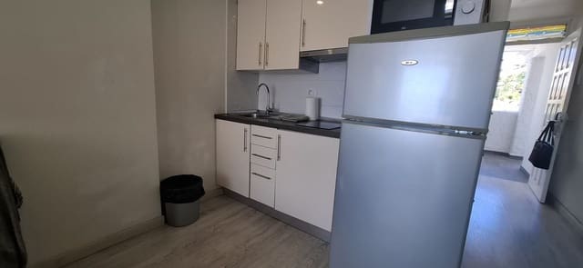 Appartamento in vendita in Playa de las Américas, Adeje con piscina garage - 260.000 € (Rif: 8777756)