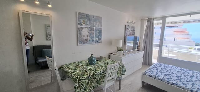 Appartamento in vendita in Playa de las Américas, Adeje con piscina garage - 260.000 € (Rif: 8777756)